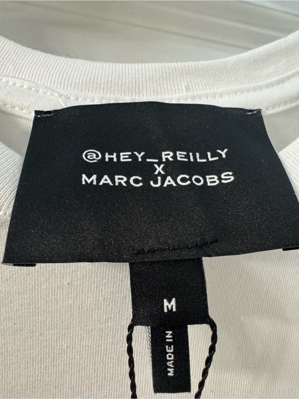 Marc Jacobs Unisex White Tee Statue of Liberty - Picture 3 of 4